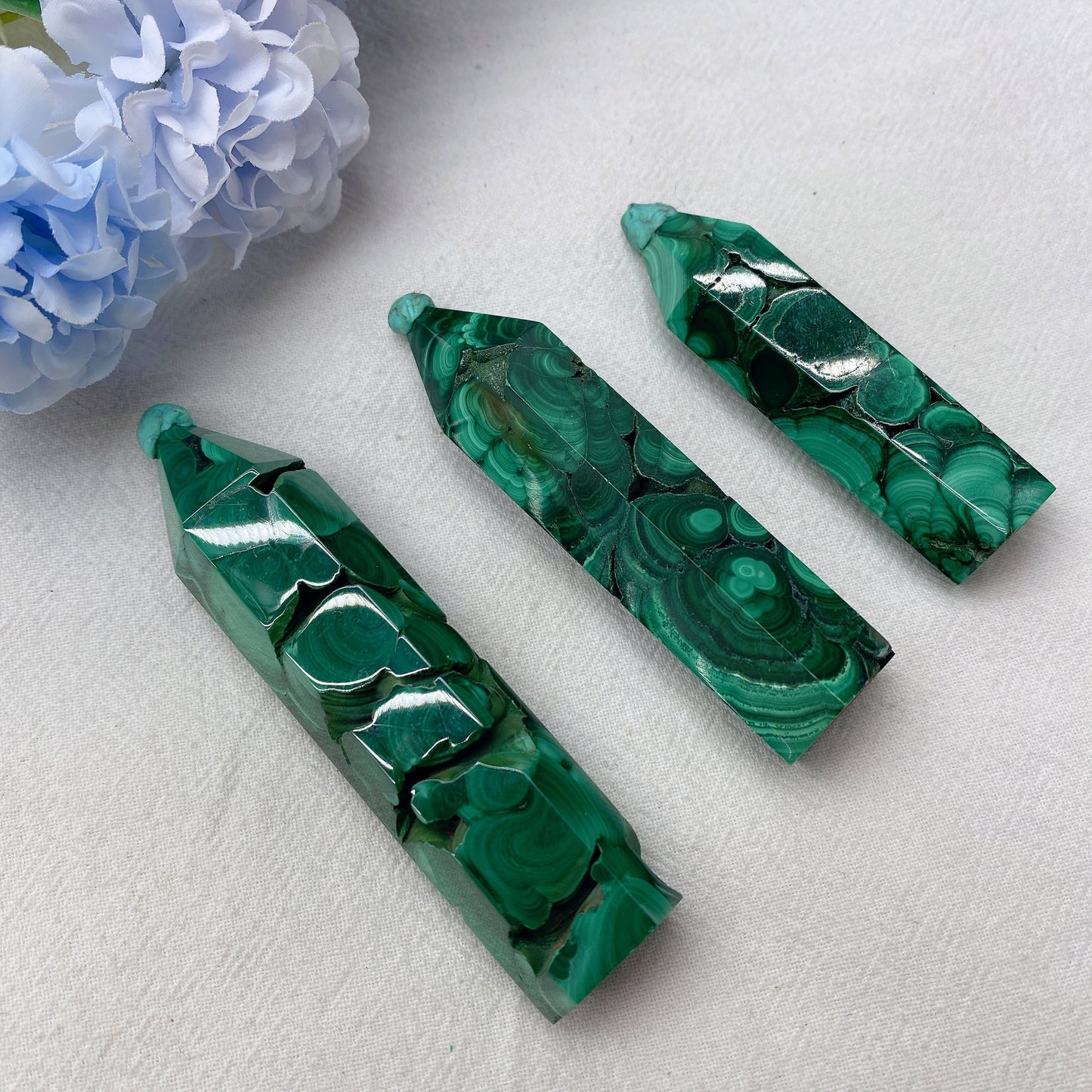 2.5"-4.0" Malachite Points Bulk Wholesale