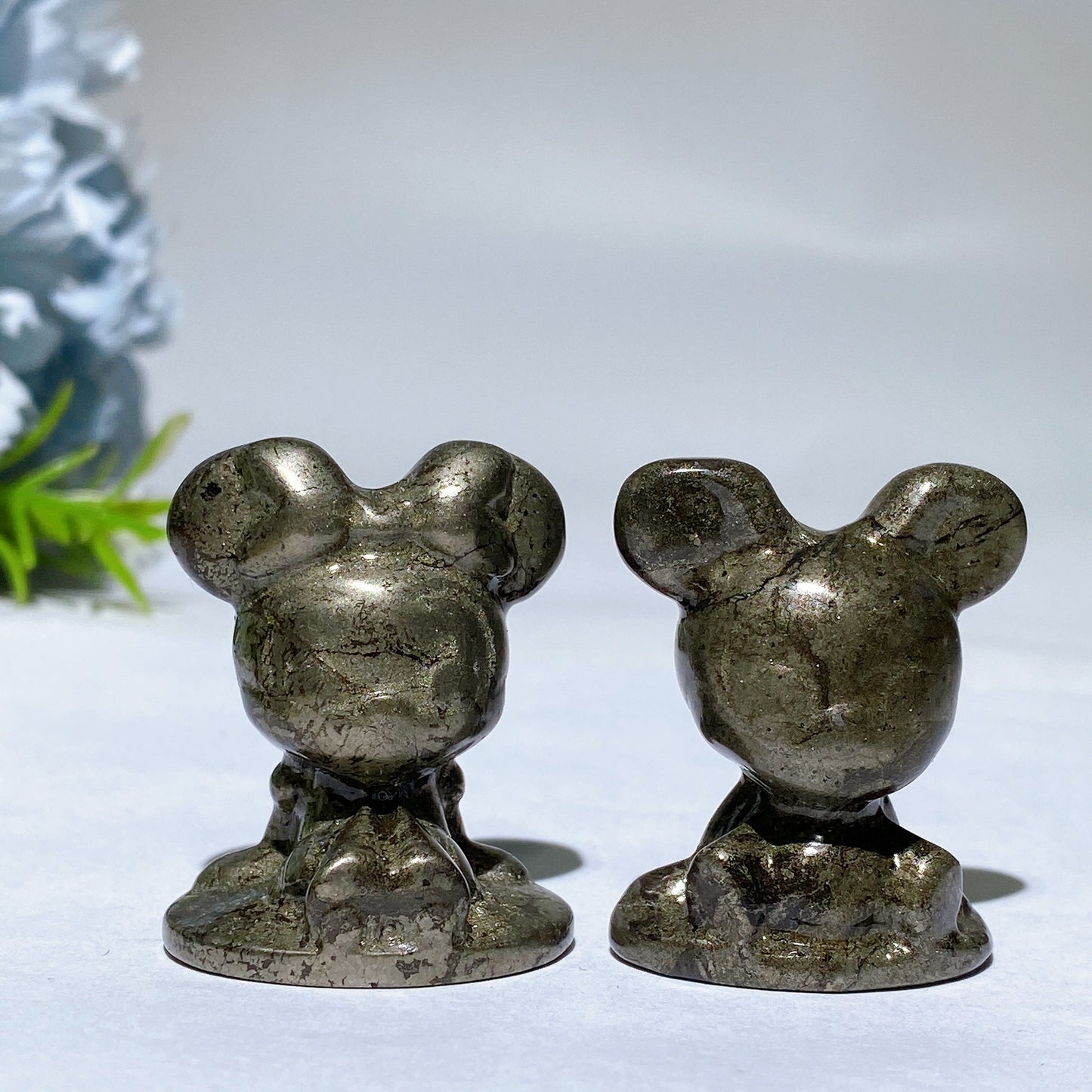 1.4" Crystal Mickey Minnie Carving Crystal Healing Bulk Wholesale