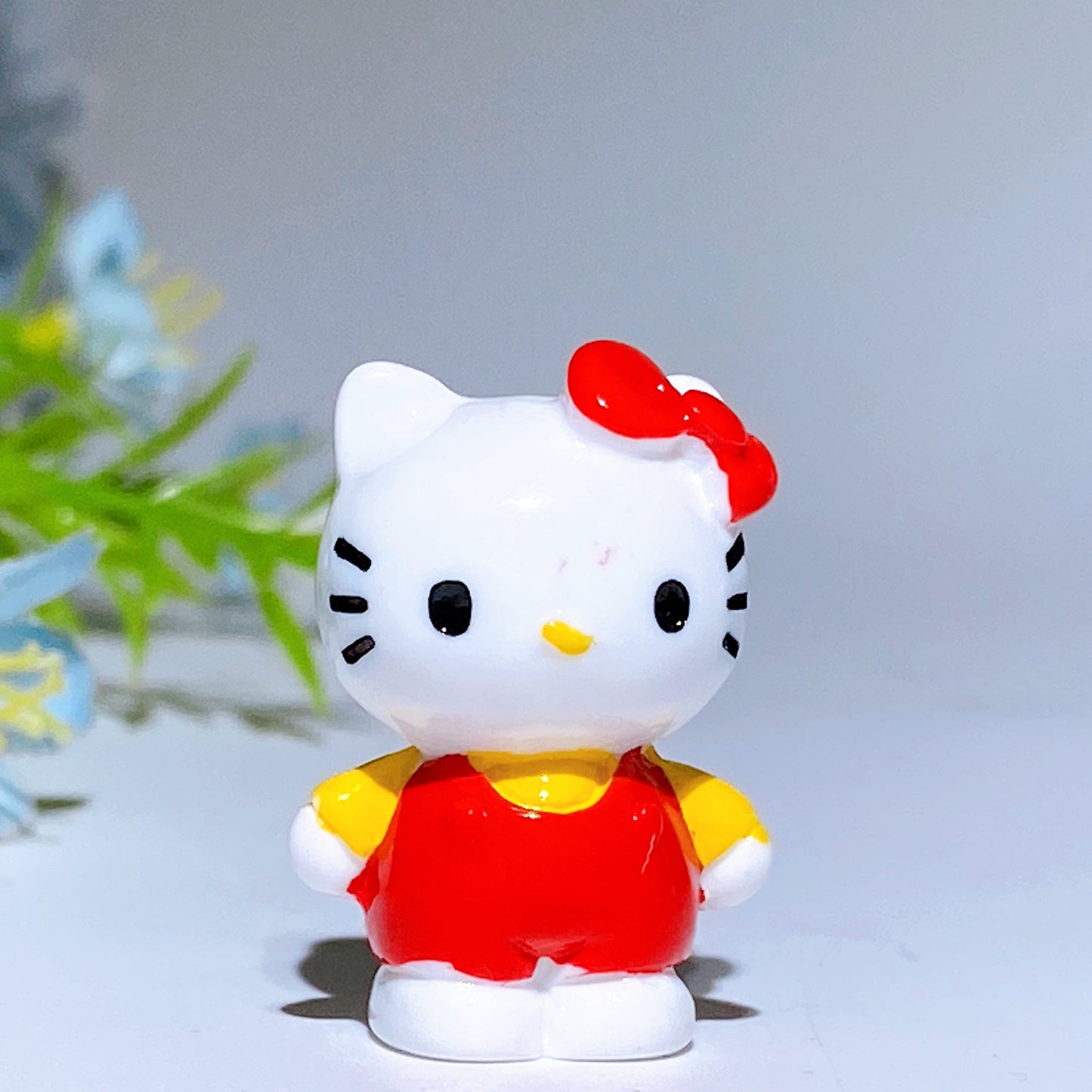 30mm Mini Resin Hello Kitty Carving Crystal Healing Bulk Wholesale