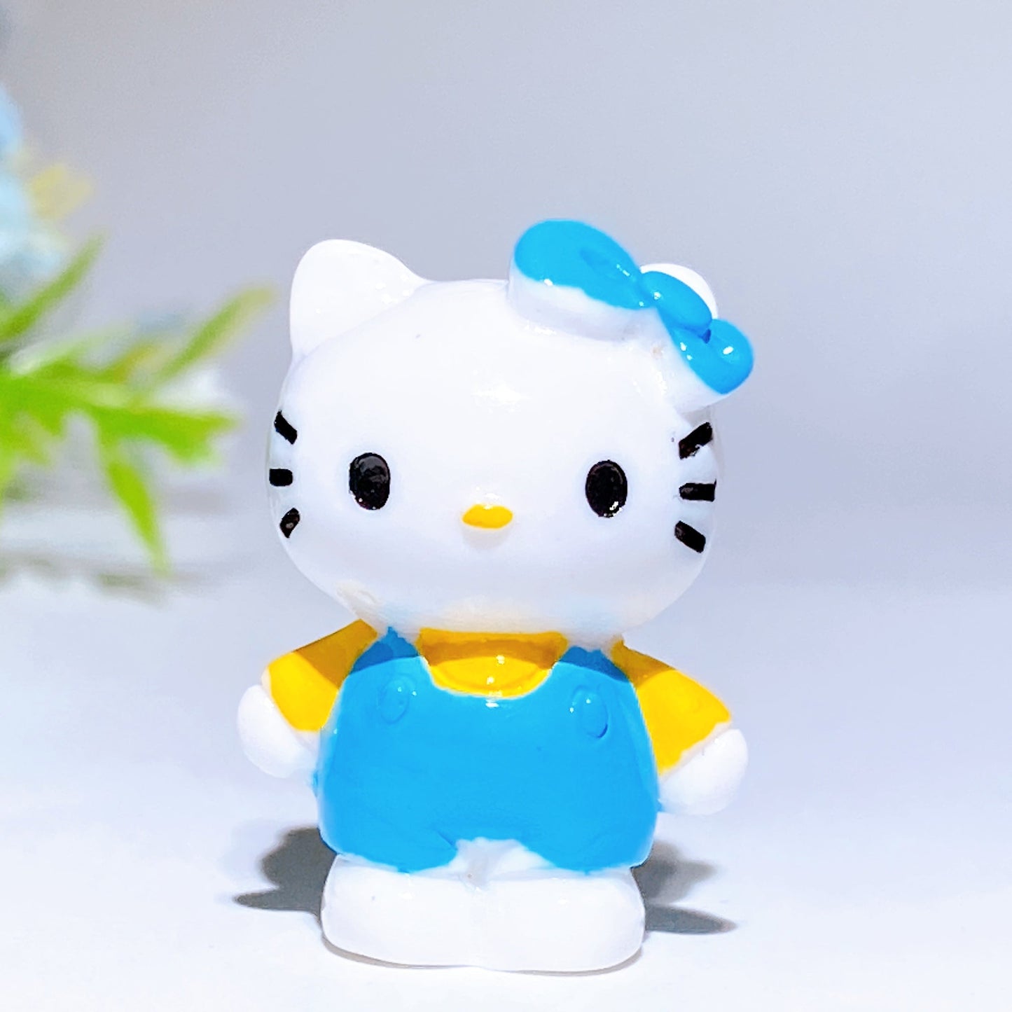 30mm Mini Resin Hello Kitty Carving Crystal Healing Bulk Wholesale