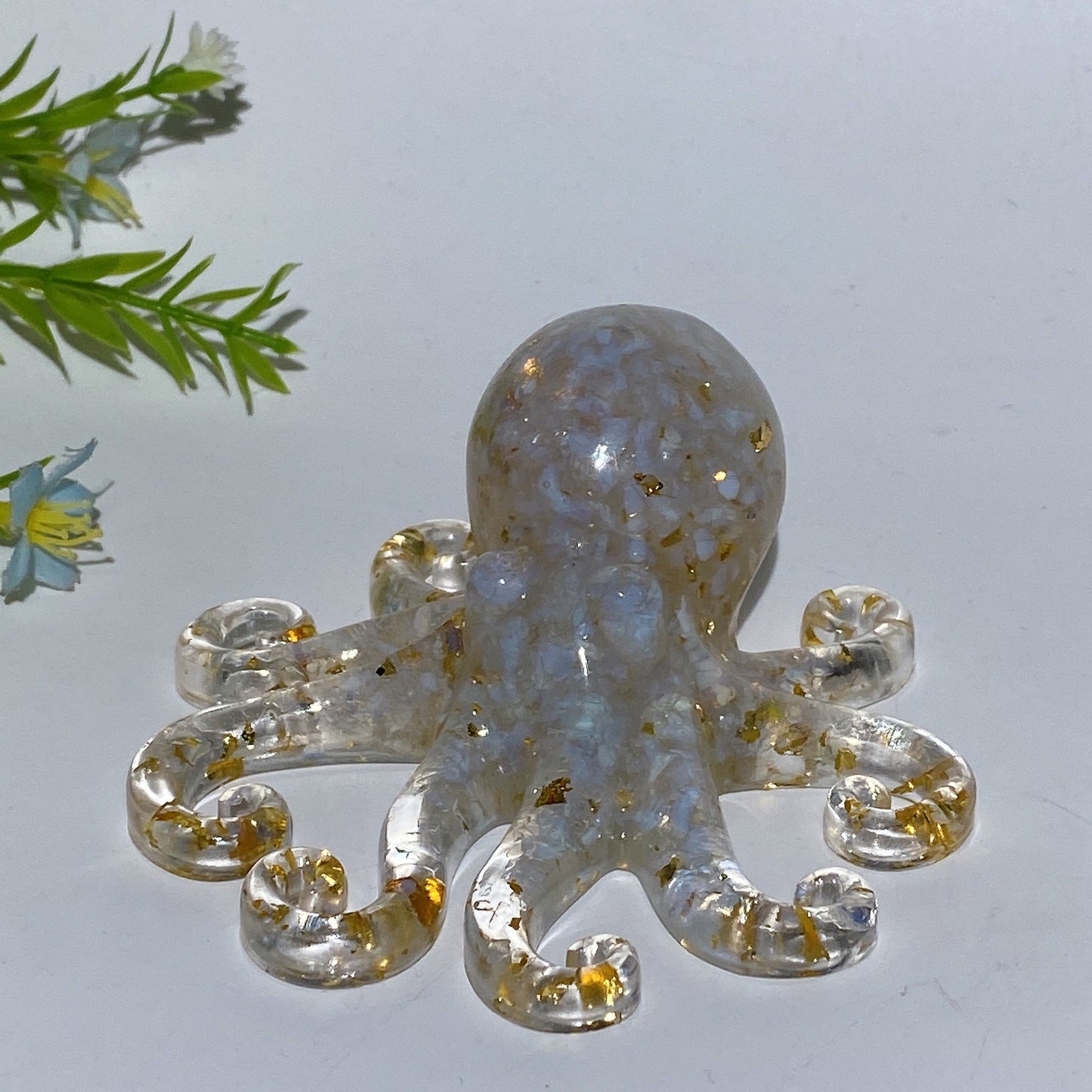 10cm Crystal Chips Infused Resin Octopus Carving Crystal Healing Bulk Wholesale