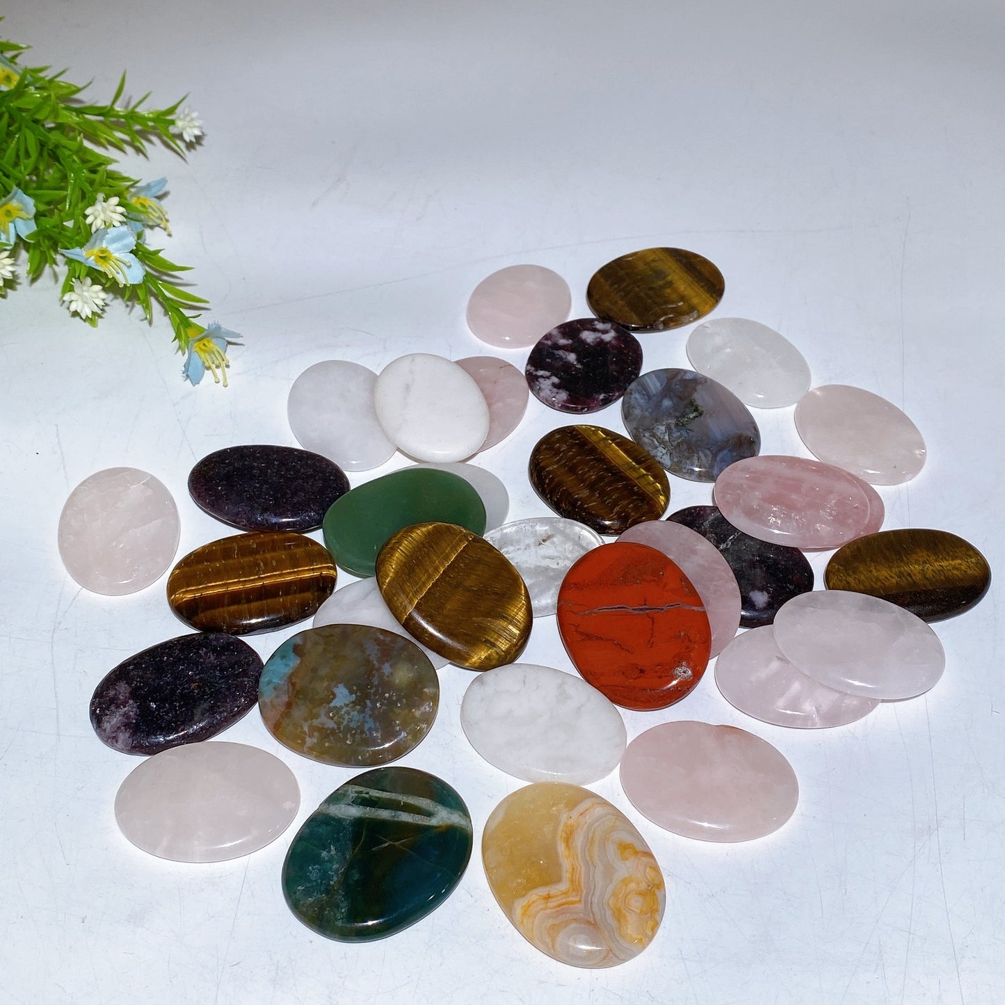 1.4"-1.8" Mixed Crystal Falt Worry Stone Crystal Healing Bulk Wholesale