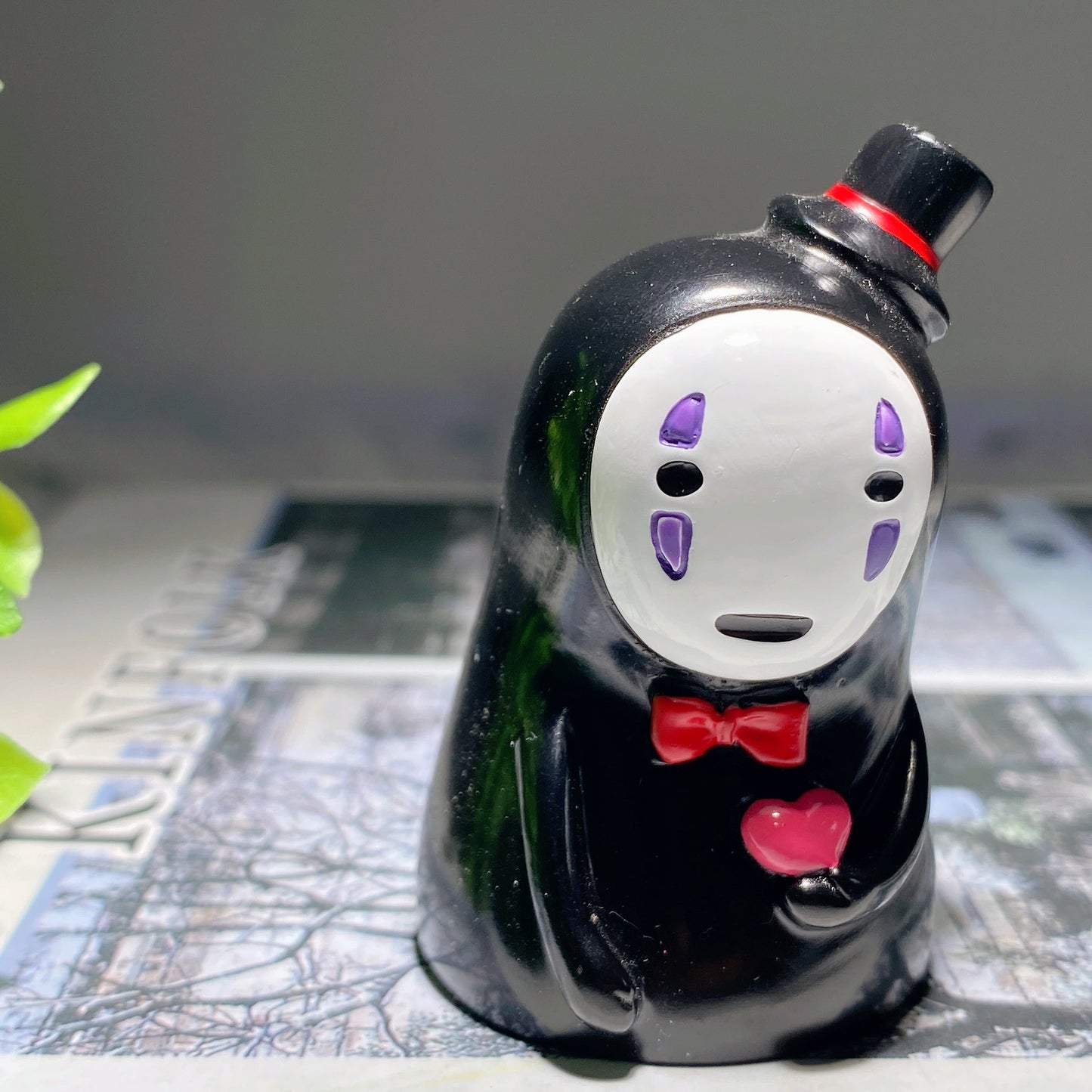 2.0"-2.5" Resin No Face Cartoon Charator Bulk Wholesale