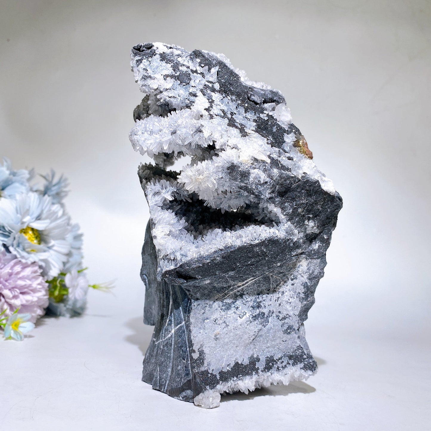 18cm Large Unique Sphelarite Grow with UV Reactive Calcite Skull Carving Crystal Healing Bulk Wholesale