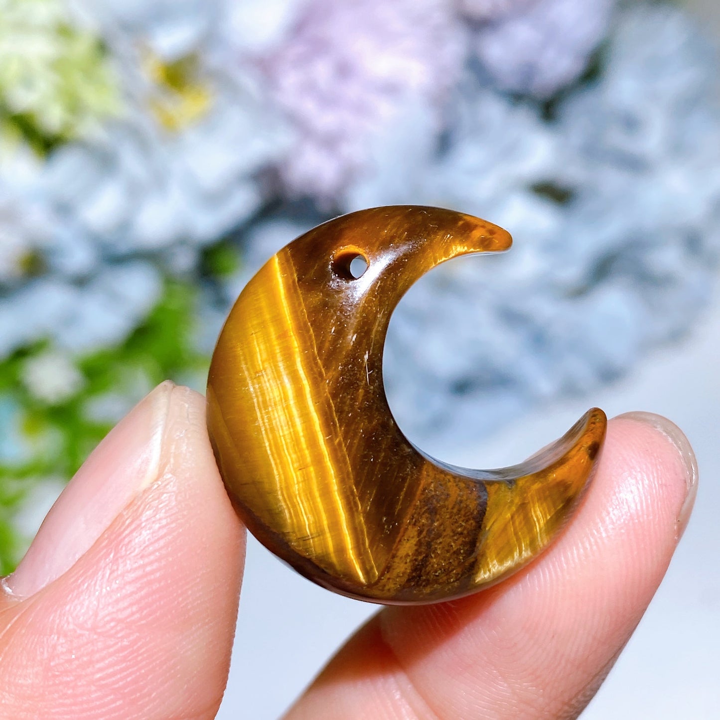 25mm Crystal Driled Moon Pendant Crystal Healing Bulk Wholesale