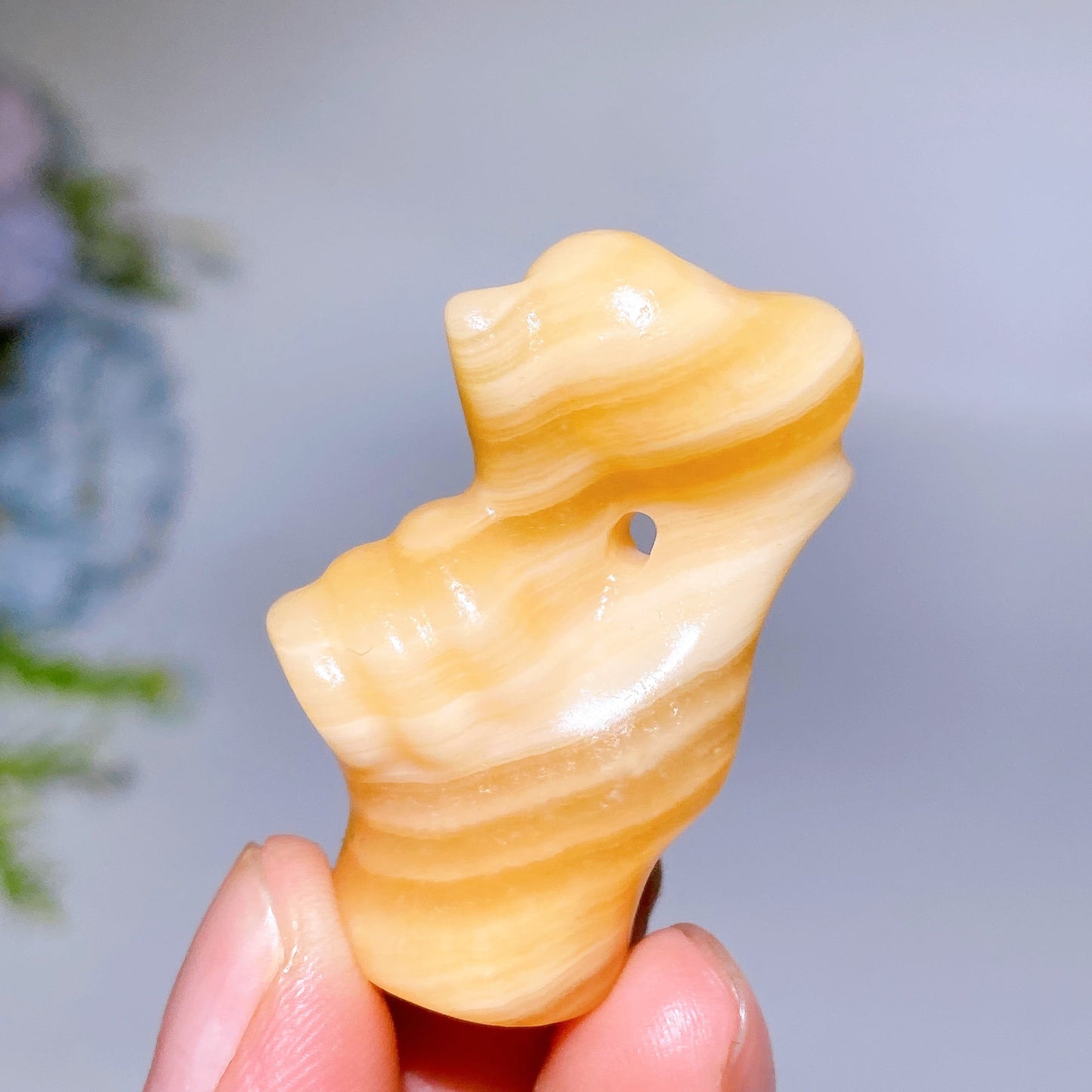 1.7" Crystal Finger Heart Carving Crystal Healing Bulk Wholesale