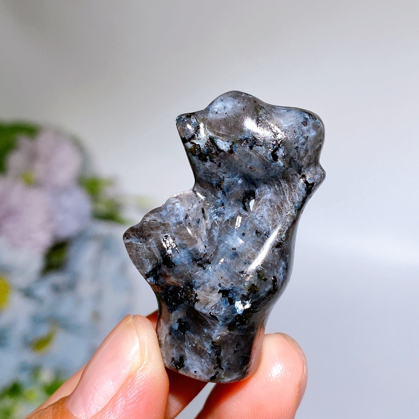 1.7" Crystal Finger Heart Carving Crystal Healing Bulk Wholesale