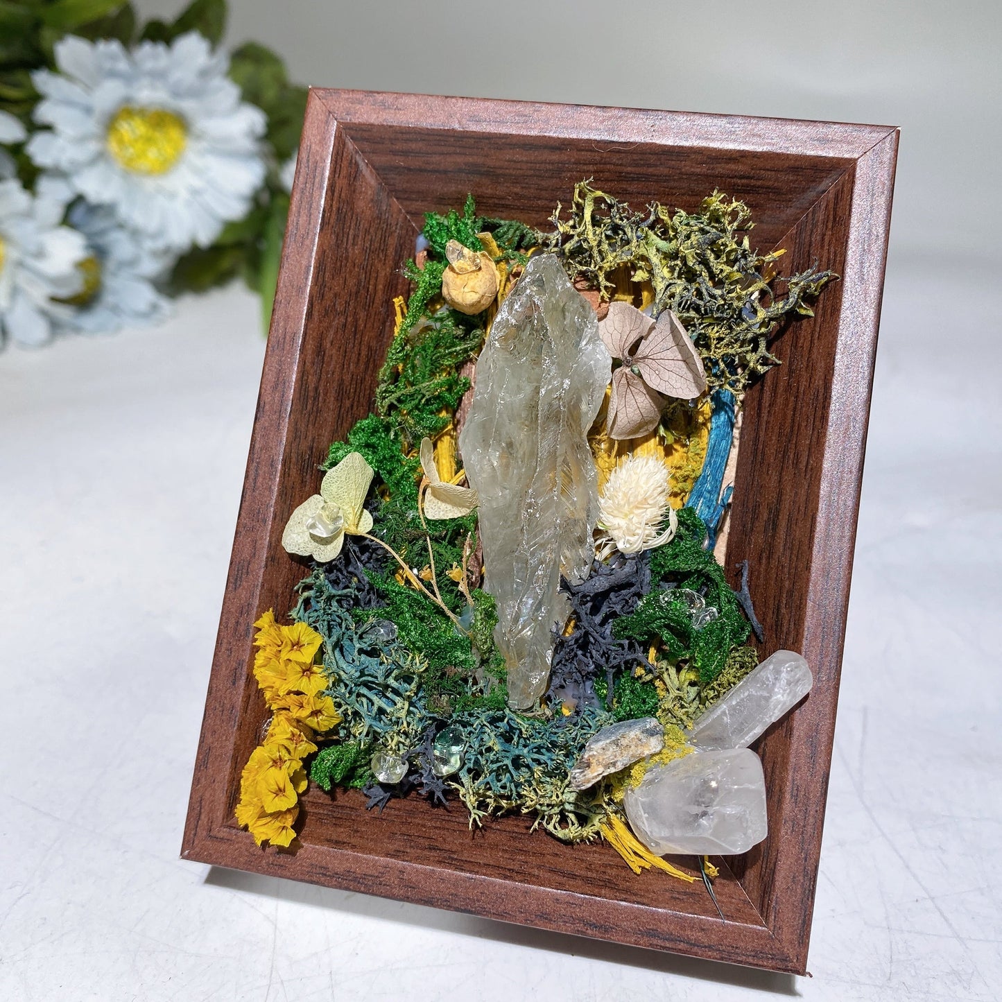 Crystal Scenery in Wooden Photo Frame with Scent Crystal Healing Bulk Wholesale