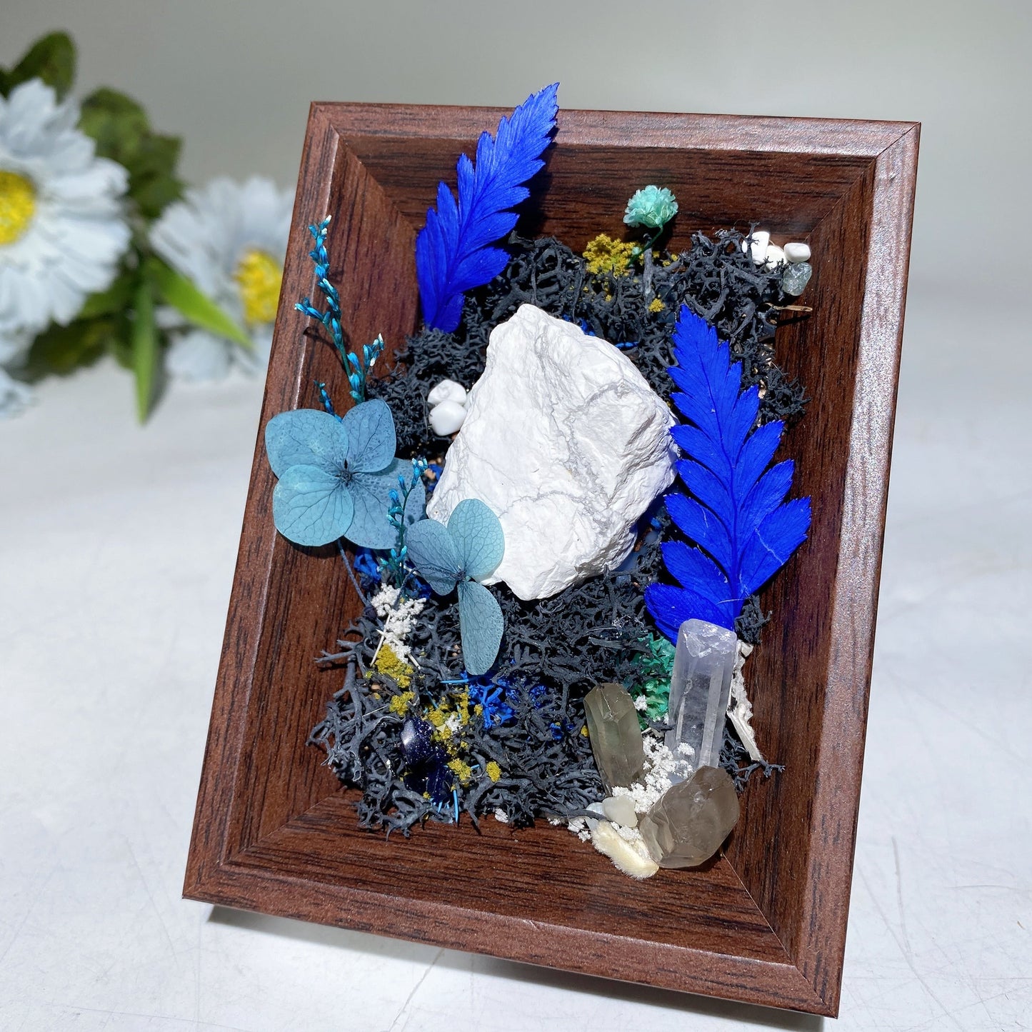 Crystal Scenery in Wooden Photo Frame with Scent Crystal Healing Bulk Wholesale