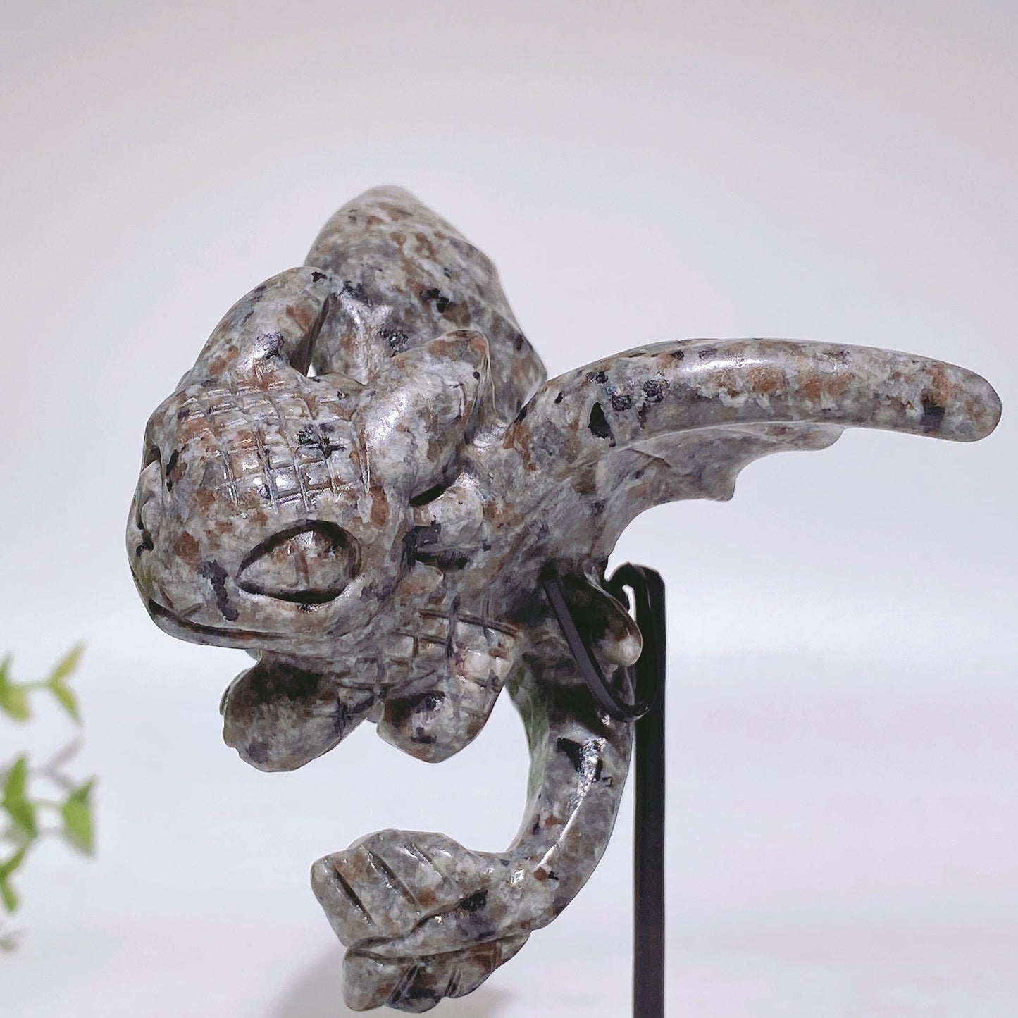 UV Reactive Yooperlite Toothless Carving with Stand Crystal Healing Bulk Wholesale