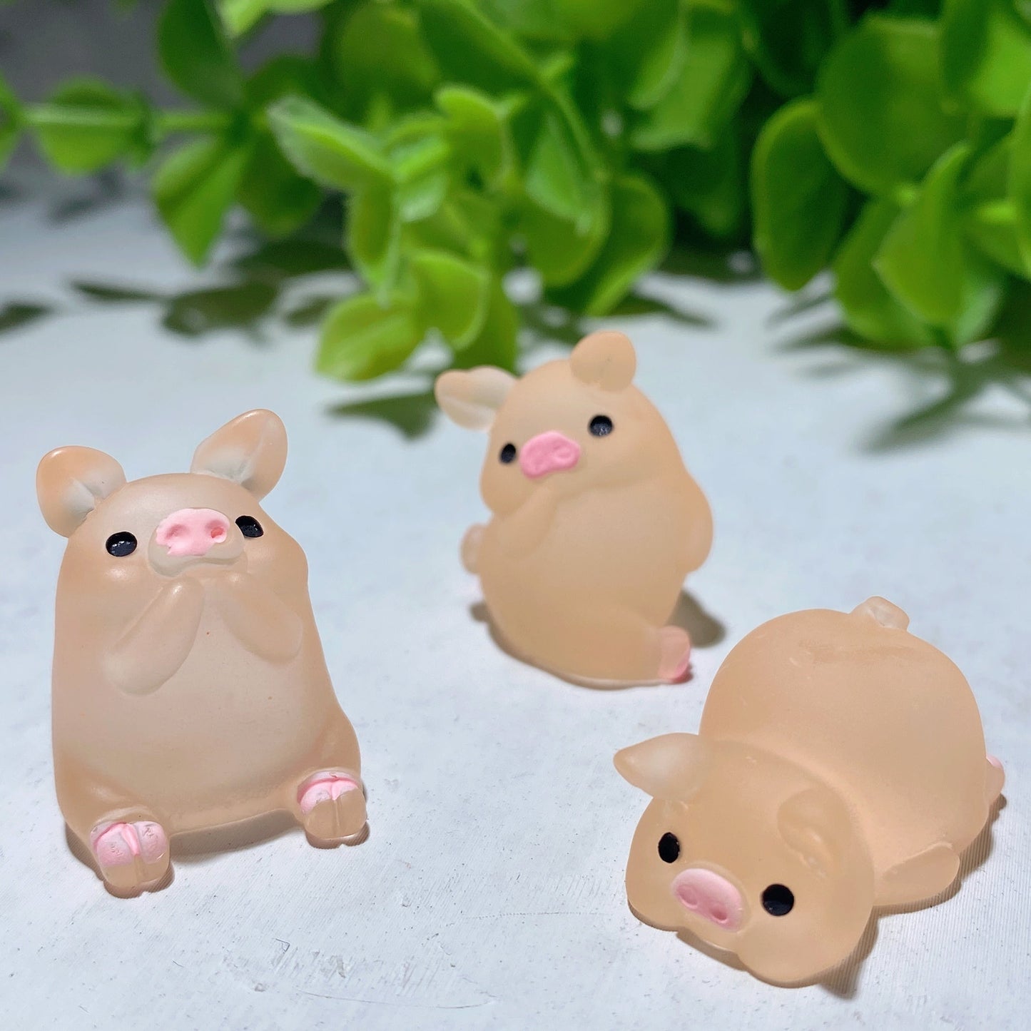 3pcs Luminous Resin Piggy Carvings Bulk Wholesale