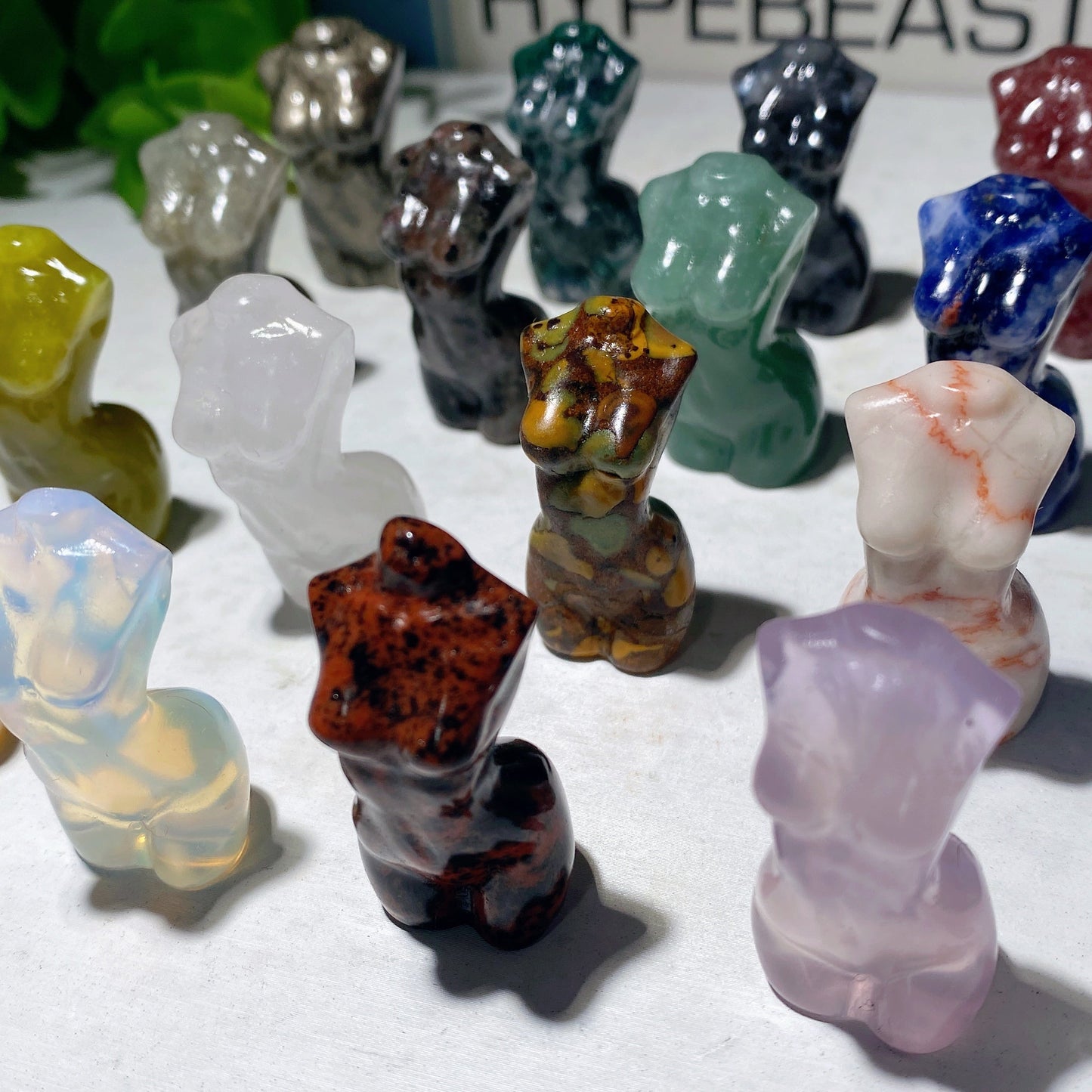 1.4" Mixed Crystal Model Body Carvings Bulk Wholesale