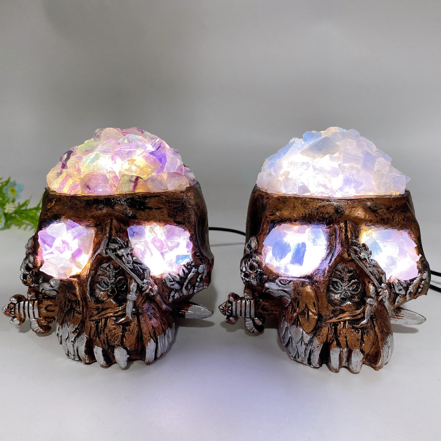 Fluorite Celestite Raw Chips Resin Skull Lamp with USB Crystal Healing Bulk Wholesale