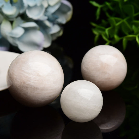 1.2"-2.0" White Moonstone Crystal Sphere Bulk Crystal wholesale suppliers